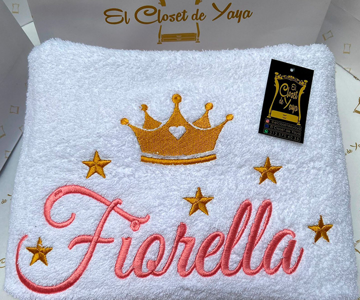 Toalla personalizada para bebe de corona - 348