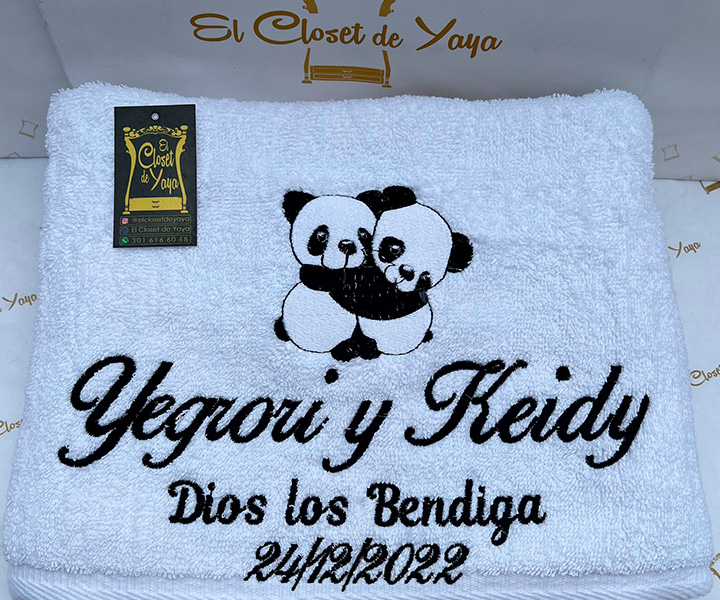 Toalla personalizada para pareja de pandas - 365