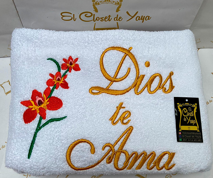 Toalla personalizada para mujer de flores - 518