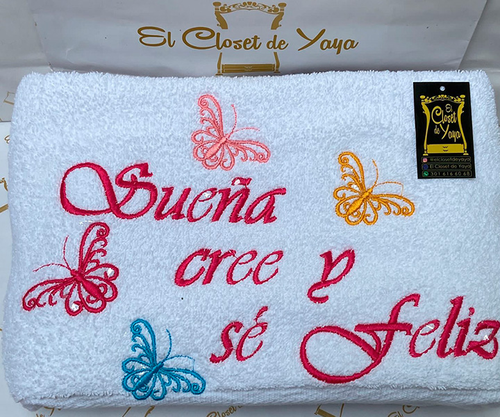 Toalla personalizada para mujer de mariposas - 527