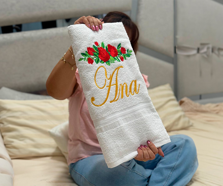 Toalla personalizada para mujer ramo de rosas - 331