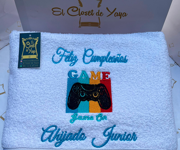 Toalla personalizada para niño color blanco de Game on - 417